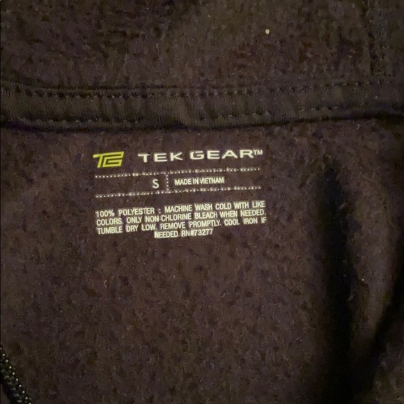 black zip up jacket - Picture 2 of 4